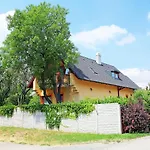 Albizia By Interhome