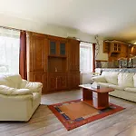 Albizia By Interhome * بالاتونفوريد